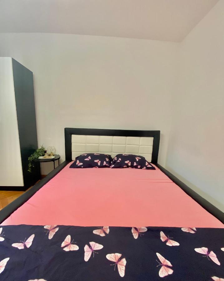 TJ Studio Apartment Mostar Esterno foto